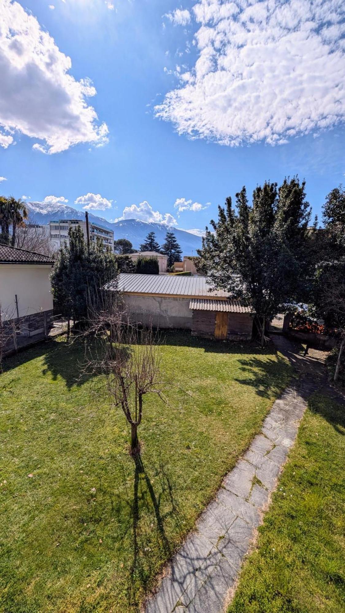 Locarno, Casa Pioda - Nahe Zentrum, Mit Balkon Und Parkplatz Exterior photo
